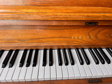 Load image into Gallery viewer, 1982 Yamaha P202 Studio Upright Piano