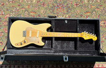 Load image into Gallery viewer, Squier Duo Sonic Electric in Desert Sand