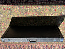 Load image into Gallery viewer, Squier Duo Sonic Electric in Desert Sand