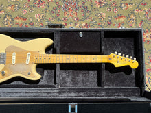 Load image into Gallery viewer, Squier Duo Sonic Electric in Desert Sand