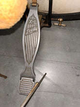Load image into Gallery viewer, 1940 Leedy No. 5385 "The Improved Swingster" Outfit in Bi-Color Black and Gold Lacquer