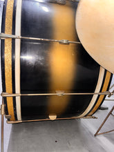 Load image into Gallery viewer, 1940 Leedy No. 5385 "The Improved Swingster" Outfit in Bi-Color Black and Gold Lacquer