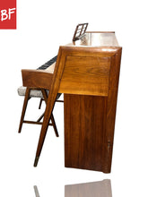 Load image into Gallery viewer, 1961 Baldwin Scandinavian Acrosonic Model 947 Piano in Natural Walnut