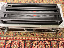 Load image into Gallery viewer, Pedaltrain JR Max Pedalboard w/ Wheeled Tour Case