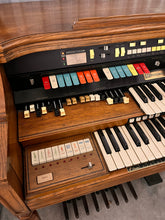 Load image into Gallery viewer, Vintage Hammond Organ