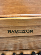 Load image into Gallery viewer, 1971 Hamilton by Baldwin Studio Upright Piano