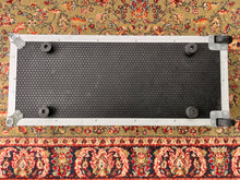 Load image into Gallery viewer, Pedaltrain JR Max Pedalboard w/ Wheeled Tour Case