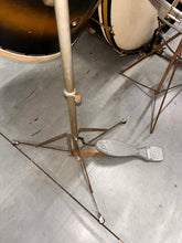 Load image into Gallery viewer, 1940 Leedy No. 5385 "The Improved Swingster" Outfit in Bi-Color Black and Gold Lacquer