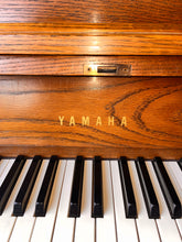 Load image into Gallery viewer, 1982 Yamaha P202 Studio Upright Piano