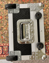 Load image into Gallery viewer, Pedaltrain JR Max Pedalboard w/ Wheeled Tour Case