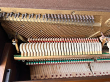 Load image into Gallery viewer, 1982 Yamaha P202 Studio Upright Piano