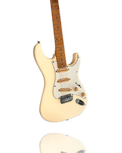Load image into Gallery viewer, 1992 Fender MIJ JDM STS-58 Stratocaster Short-Scale Electric in Snow White