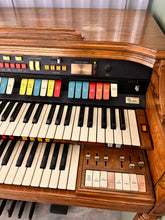 Load image into Gallery viewer, Vintage Hammond Organ