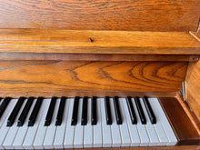 Load image into Gallery viewer, 1982 Yamaha P202 Studio Upright Piano