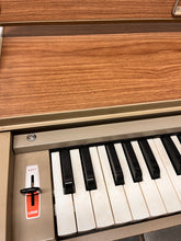 Load image into Gallery viewer, 1960’s Yamaha DS-49C Reed Organ