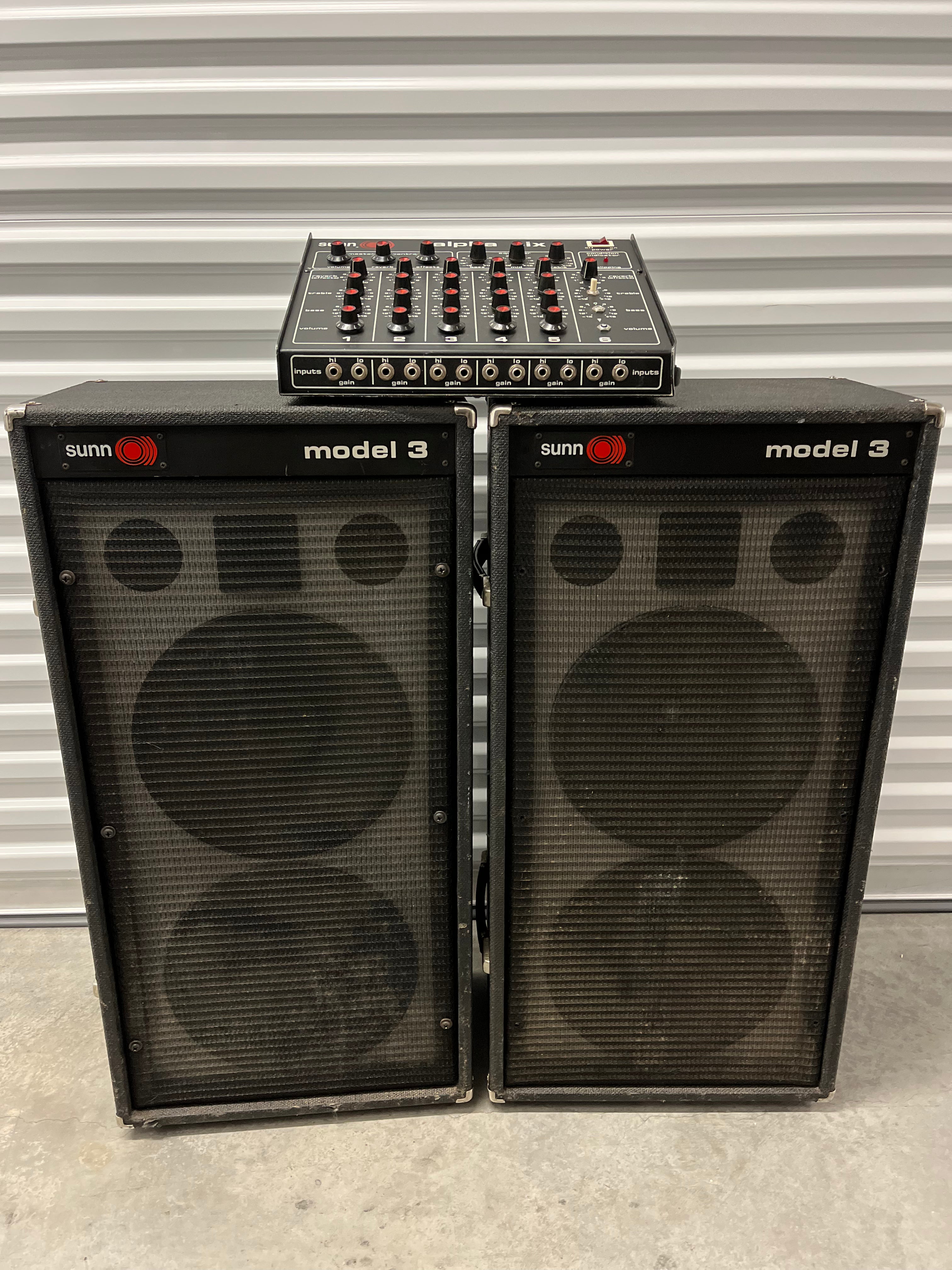 1970's Sunn Alpha Six Mixer w/ Model 3 Speaker Cabinets – Byrd Finds