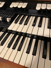 Load image into Gallery viewer, 1960's Hammond M-103 Tube Organ