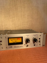 Load image into Gallery viewer, 1980’s Urei LA-4 Compressor/Limiter Stereo Pair