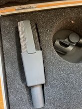 Load image into Gallery viewer, AKG C414 XLS Multipattern Large Diaphragm Condenser Mic