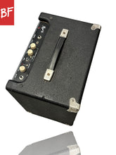 Load image into Gallery viewer, Fender Rumble 25 25-Watt Bass Combo Practice Amp
