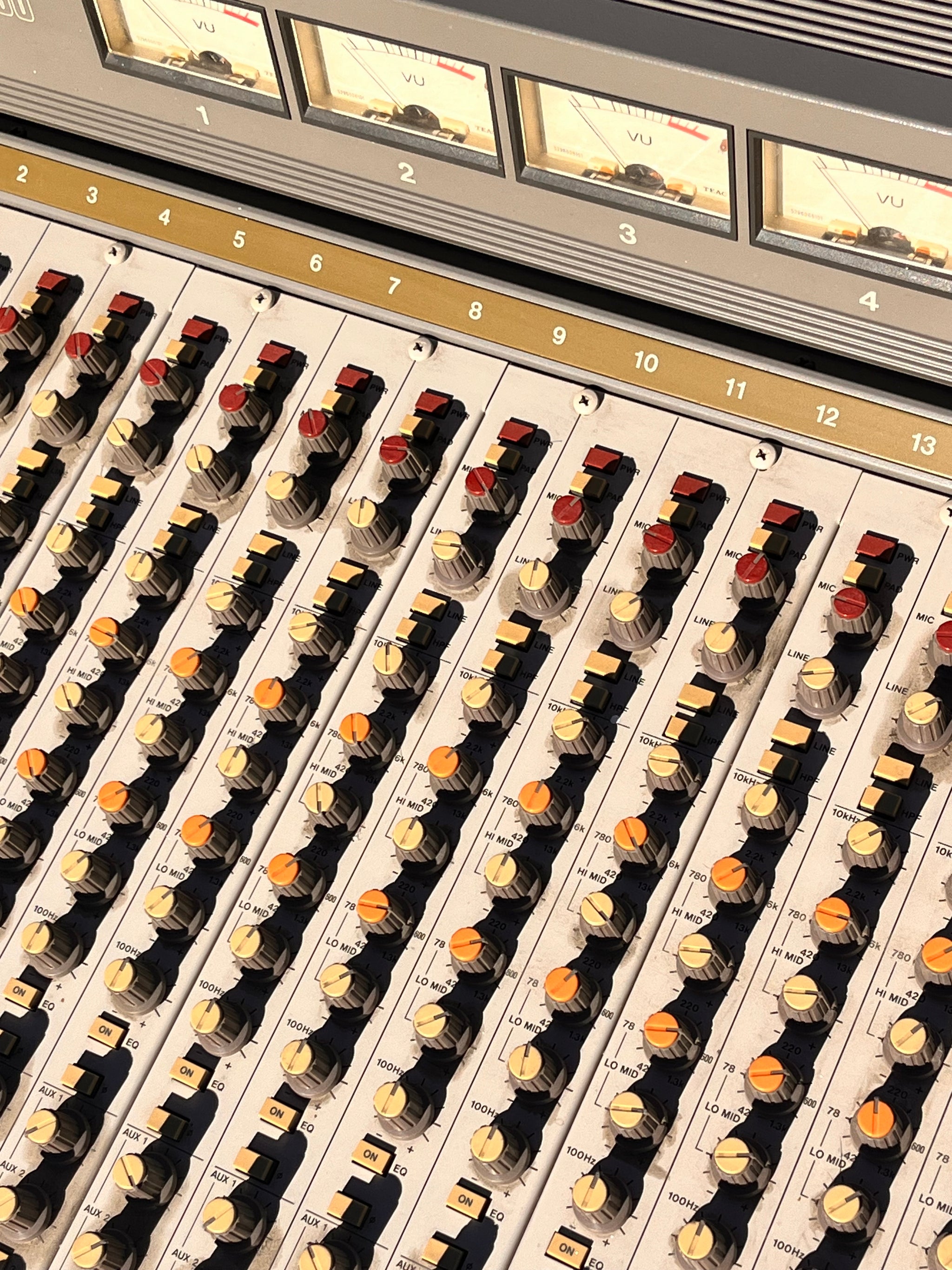1980's Tascam M-600 32-Channel Analog Mixing Console – Byrd Finds