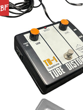 Load image into Gallery viewer, 1980's Guyatone TD-1 Tube Distortion w/ Step Down Transformer
