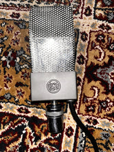 Load image into Gallery viewer, 1950's RCA 74-B Bidirectional Ribbon Mic
