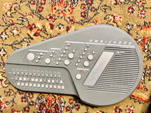 Load image into Gallery viewer, 1980’s Suzuki OM-200M Omnichord
