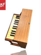 Load image into Gallery viewer, 1960's Jaymar Piano w/ 1/4" Mod
