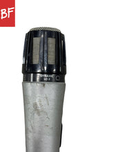 Load image into Gallery viewer, 1960&#39;s Shure 515SB Cardioid Dynamic Mic

