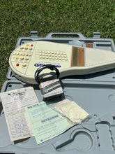 Load image into Gallery viewer, 1980’s Suzuki OM-27 System Two Omnichord
