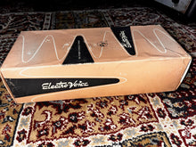Load image into Gallery viewer, 1960's Electro-Voice 664 Cardioid Dynamic Mic
