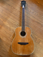 Load image into Gallery viewer, 1960’s Harmony Sovereign H1260 Acoustic
