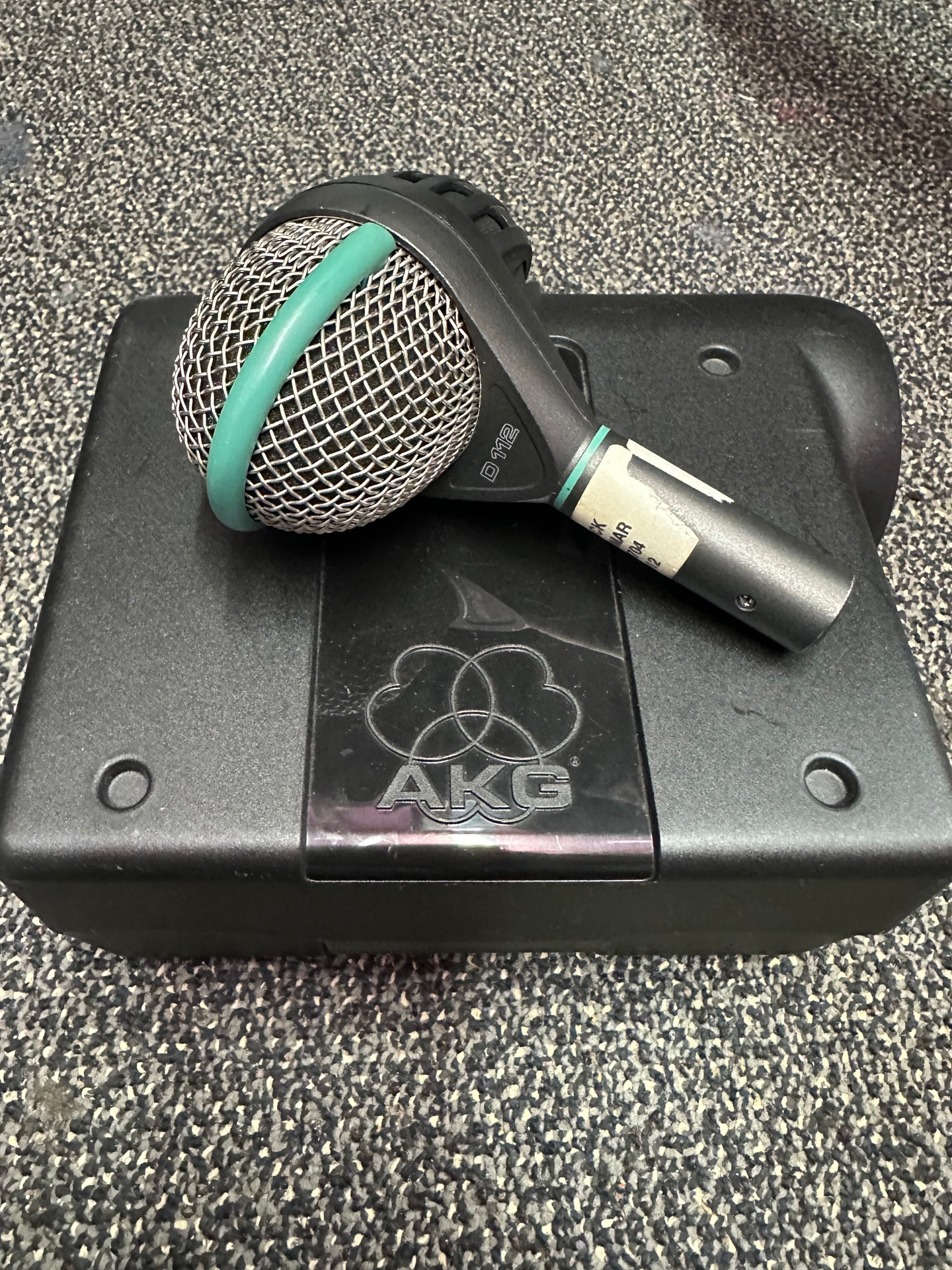 AKG D112 Cardioid Kick Mic