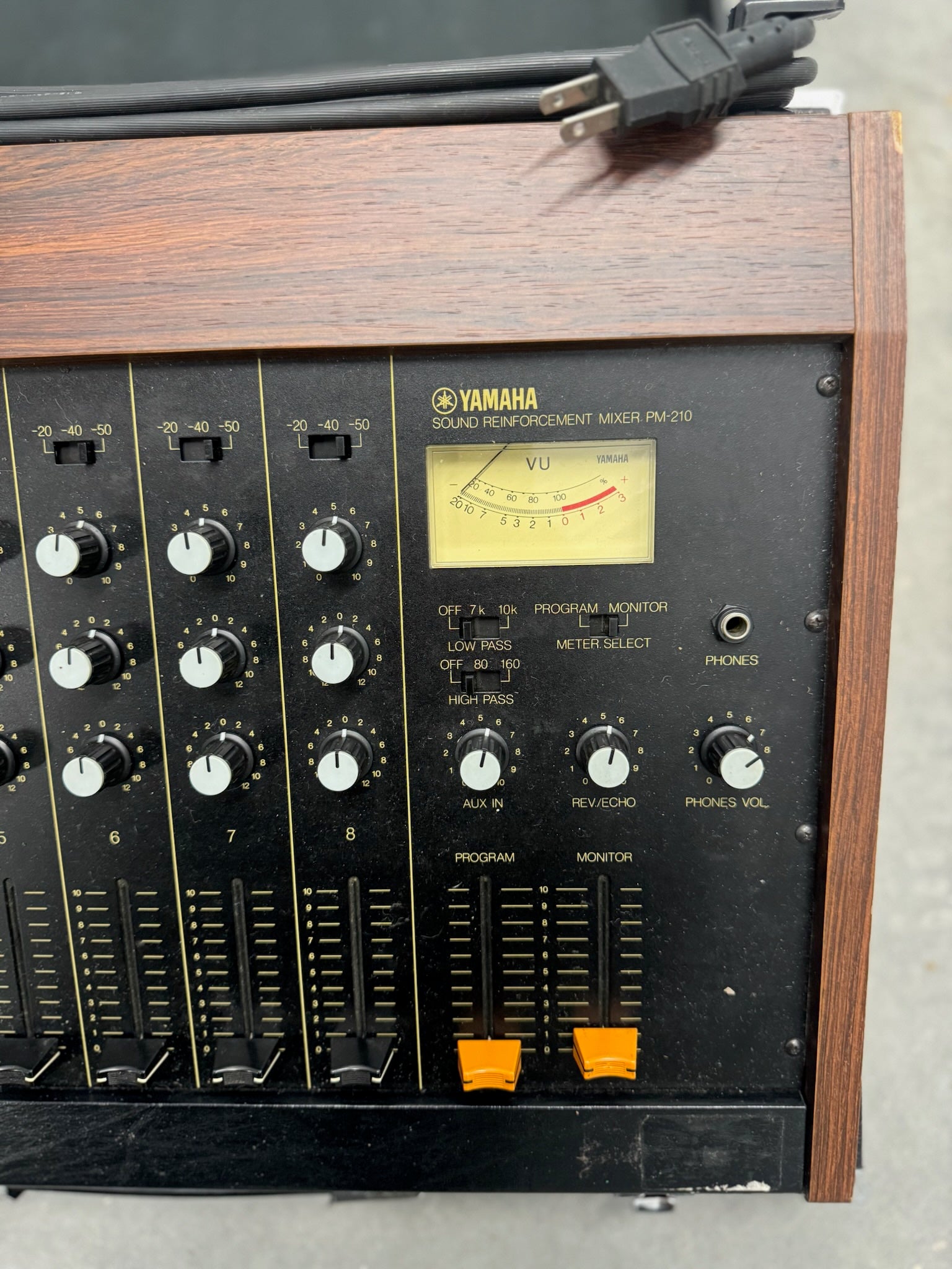 1980's Yamaha PM-210 8-Channel Analog Mixing Console – Byrd Finds