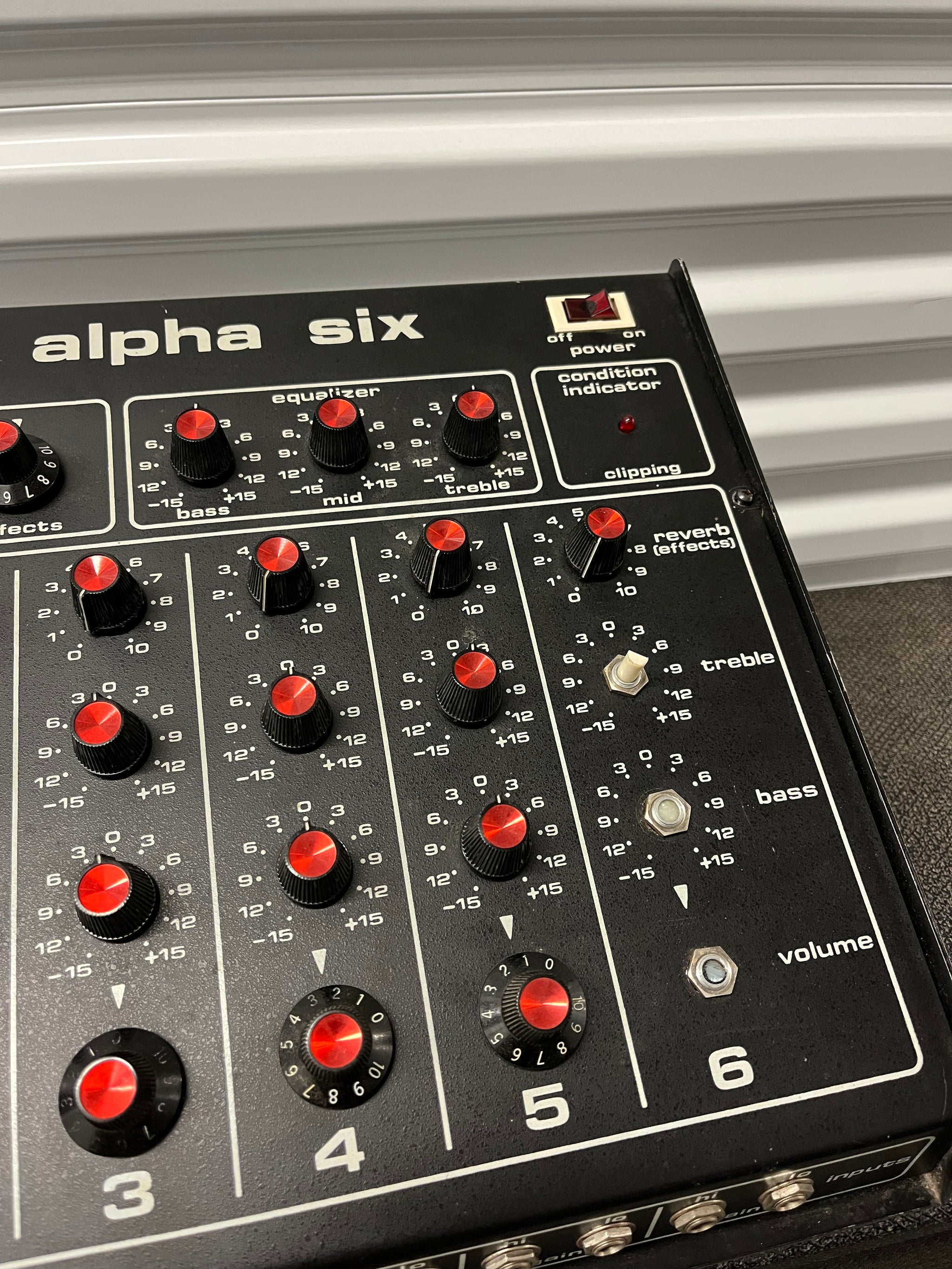 1970's Sunn Alpha Six Mixer w/ Model 3 Speaker Cabinets – Byrd Finds
