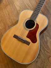 Load image into Gallery viewer, 1960’s Harmony Sovereign H1203 Acoustic
