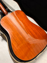 Load image into Gallery viewer, 1974 Guild D-35 Acoustic/Electric in Sunburst
