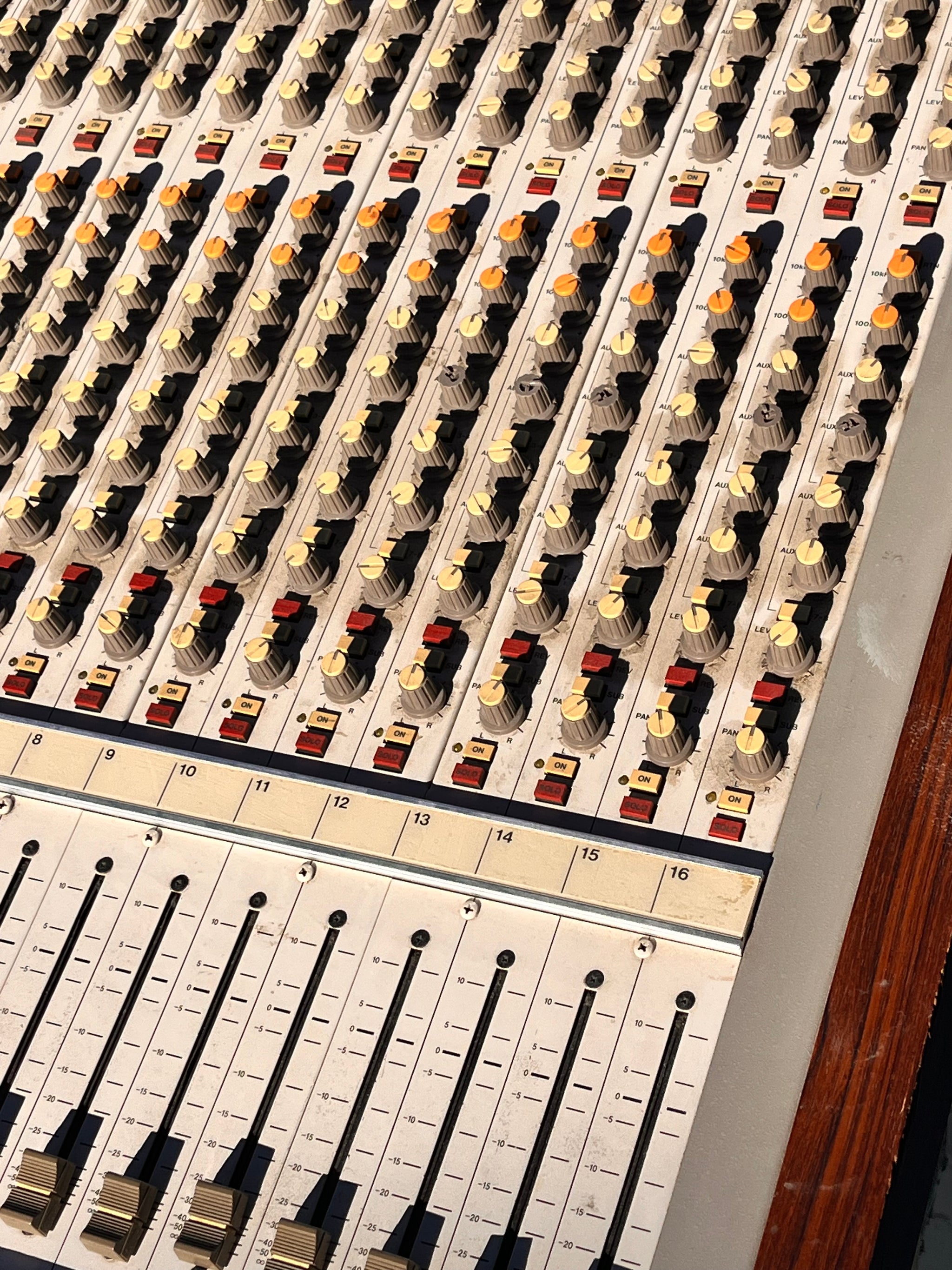 1980's Tascam M-600 32-Channel Analog Mixing Console – Byrd Finds