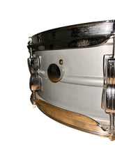 Load image into Gallery viewer, 1980’s Ludwig Acrolite 5x14 Aluminum Snare
