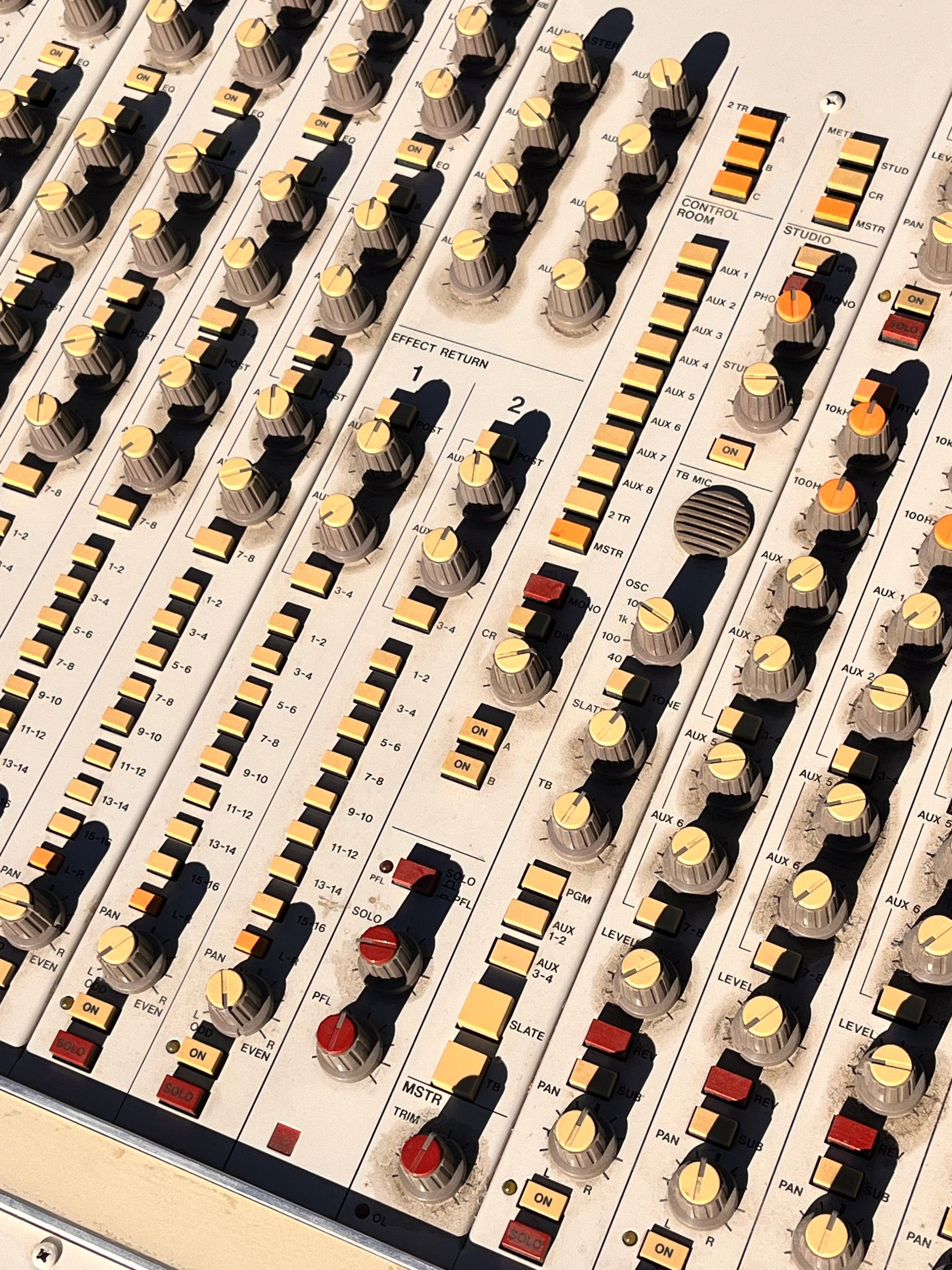 1980's Tascam M-600 32-Channel Analog Mixing Console – Byrd Finds
