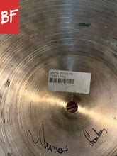 Load image into Gallery viewer, Istanbul Agop 16” Traditional Medium Hi Hats (Pair)
