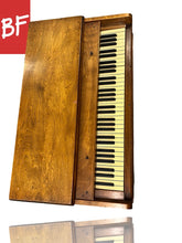 Load image into Gallery viewer, 1960's Lester Betsy Ross Spirit 64-Key Piano
