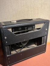 Load image into Gallery viewer, 1965 Fender Vibro Champ
