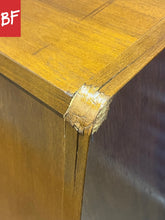 Load image into Gallery viewer, 1988 Kawai CX-4 Continental Upright Piano
