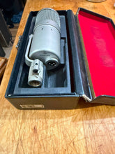 Load image into Gallery viewer, 1970's Neumann U47 Fet Large Diaphragm Cardioid Condenser Microphone
