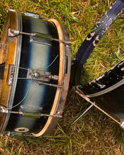 Load image into Gallery viewer, 1950’s Kent Drums 3pc Kit in Black/Gold Duco
