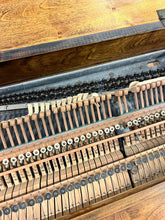 Load image into Gallery viewer, 1960's Lester Betsy Ross Spirit 64-Key Piano
