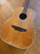 Load image into Gallery viewer, 1960’s Harmony Sovereign H1260 Acoustic
