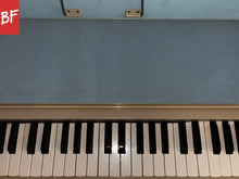 Load image into Gallery viewer, 1960’s Yamaha DS-49 Electric Reed Organ
